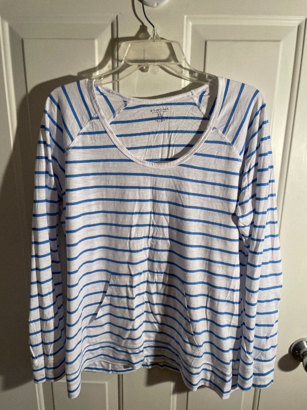 Ladies long sleeve shirt Sonoma extra large blue and white with pocket